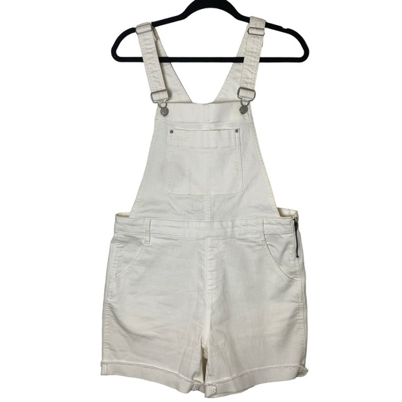 NWOT GAP Overall‎ Shorts , White, Size Small - Picture 1 of 13
